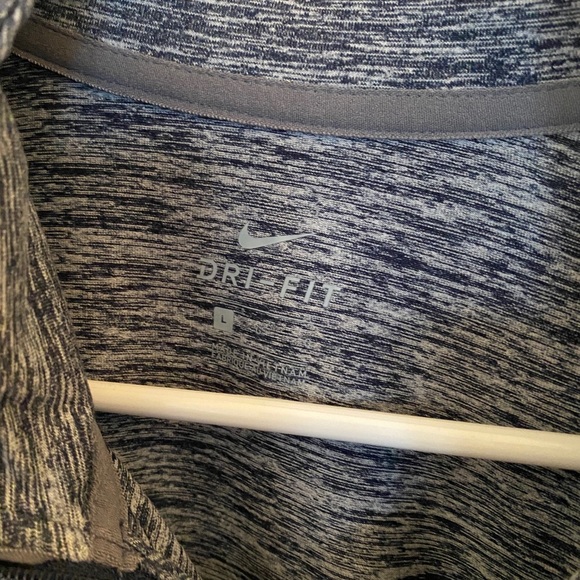 UCONN Nike Dri-Fit Blue Heathered Quarter Zip - Picture 4 of 5